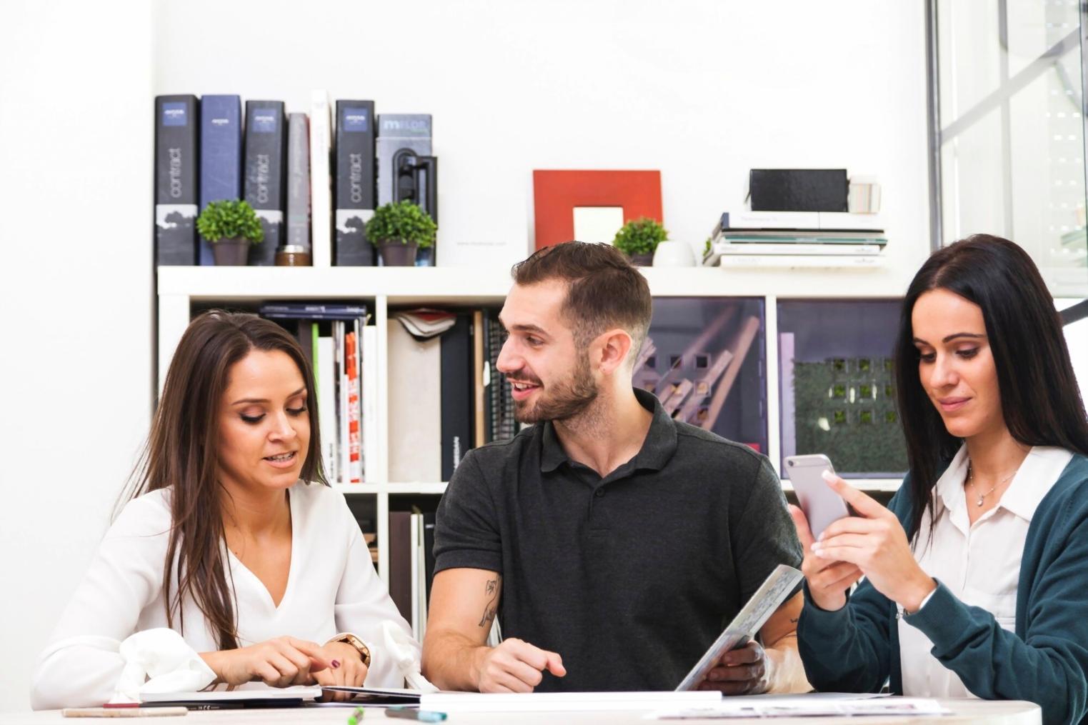 Environnement d'apprentissage moderne avec documentation financière